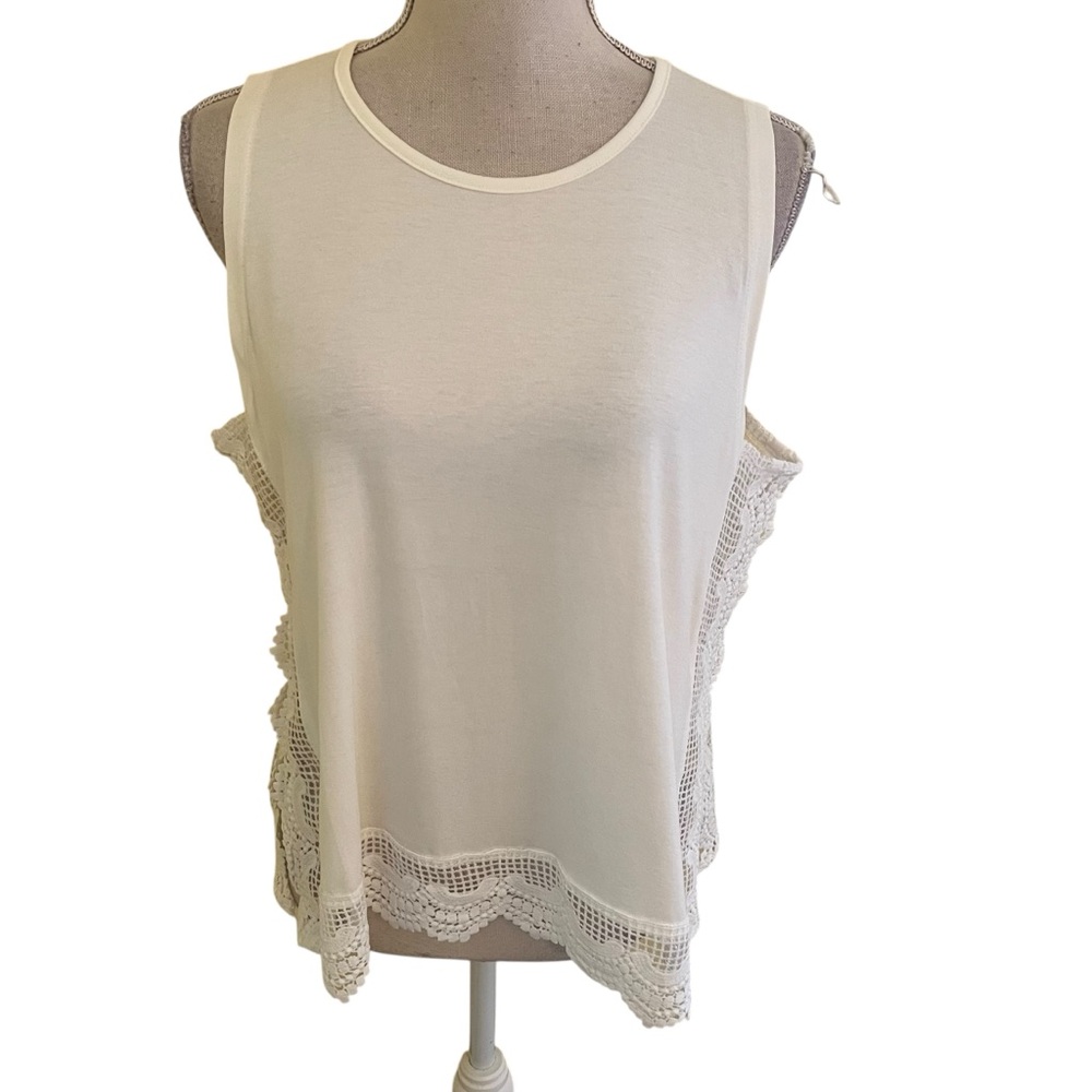 ANDTHEWHY Creamy White Knit Sleeveless Top with Lace Inserts S